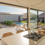 Villa Calmita By Aura Collection *